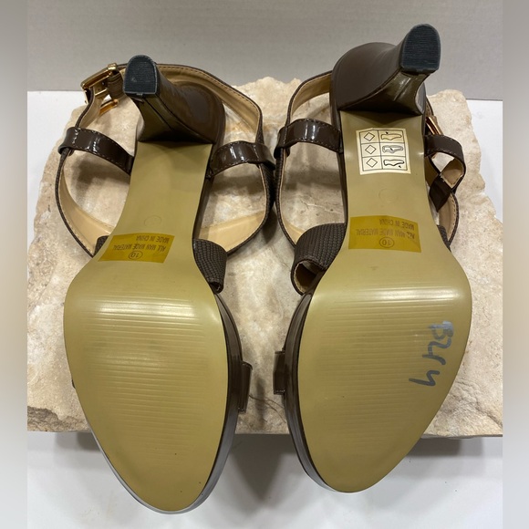 Lena Louisa Taupe Grey Patent Leather Platform Peep Toe Heels Sz 10 - Picture 9 of 10